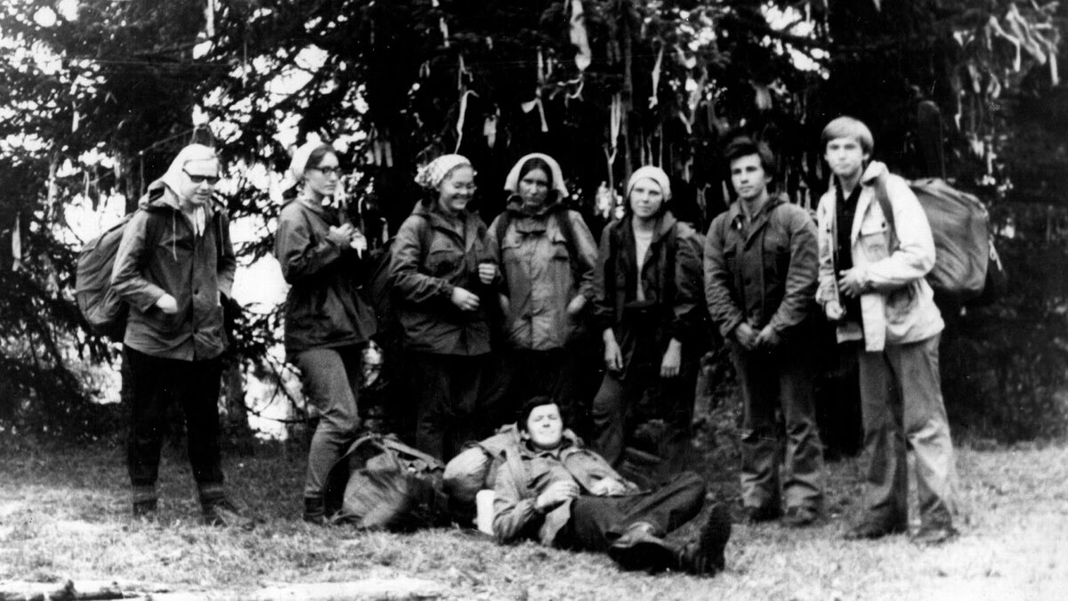 Вот она наша группа. Руководитель фотографирует