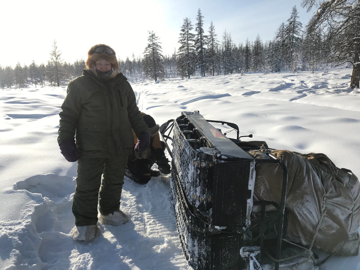 Моя сестра Ольга Николаевна Колесова, ветеринар со стажем 45 лет. Всю свою жизнь посвятила сельскому хозяйству (животноводству и оленеводству).