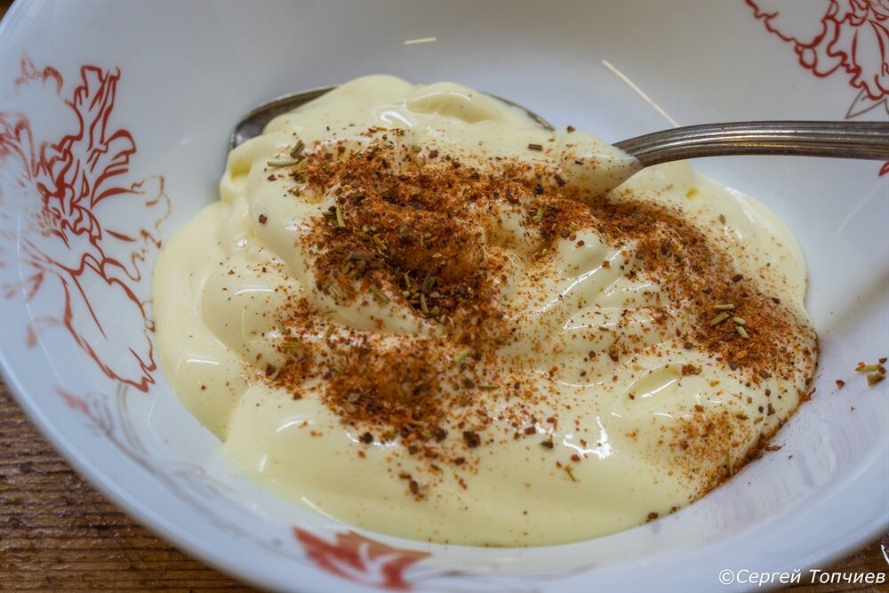 Рыба, запечённая под сыром и майонезом в духовке