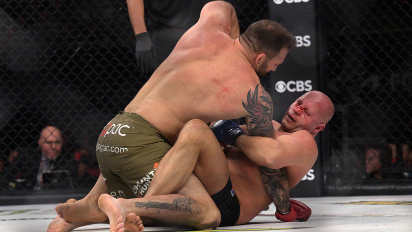     Бойцы Bellator Райан Бейдер и Фёдор Емельяненко Gettyimages.ru MediaNews Group/Los Angeles Daily News via Getty Images / Contributor