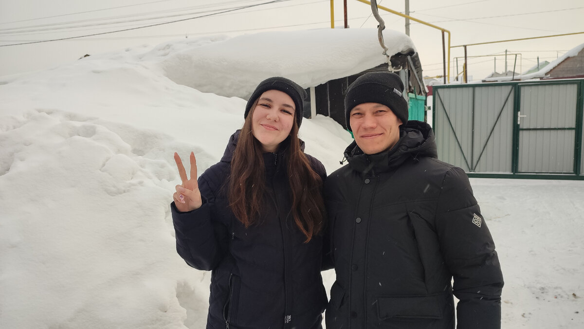 Моя младшая дочь Карина и зять Андрей