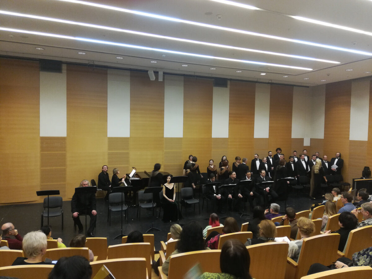 Перед вторым действием. 