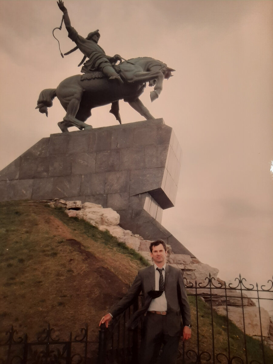 Башкортостан. Уфа. Памятник Салавату Юлаеву (фото автора).