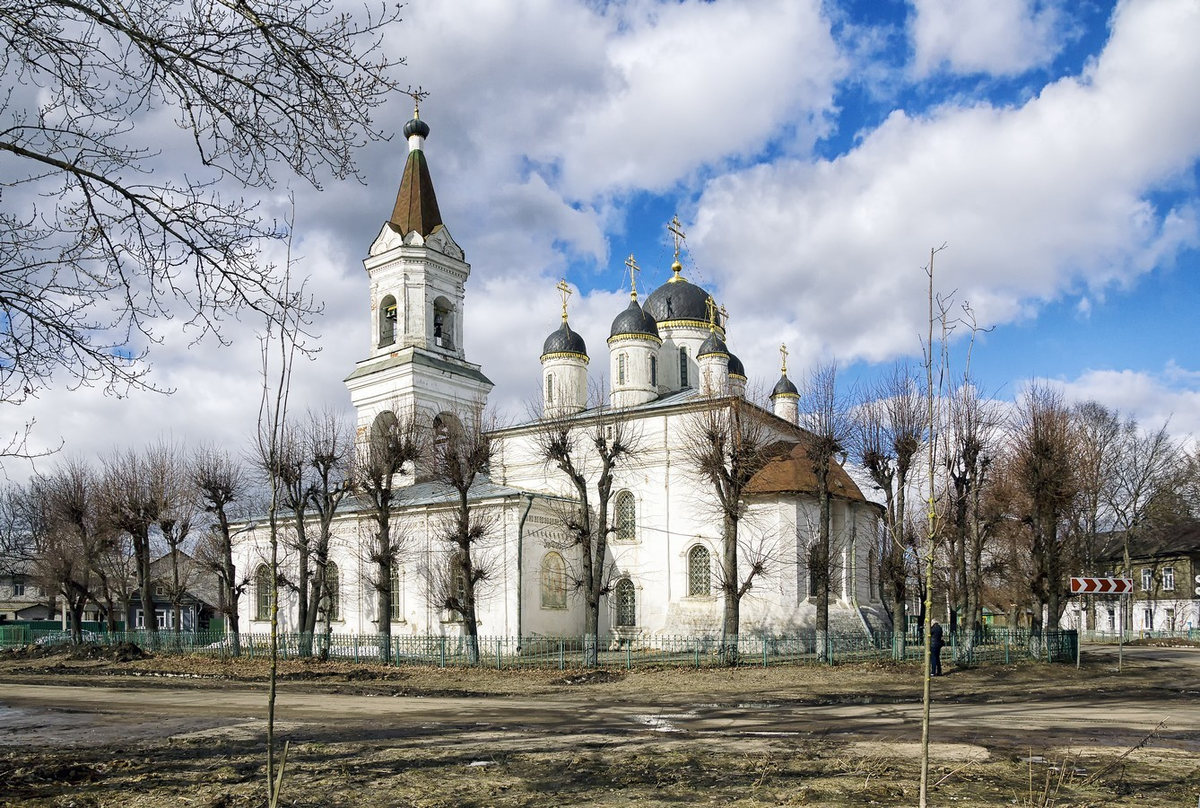 Белая троица тверь фото