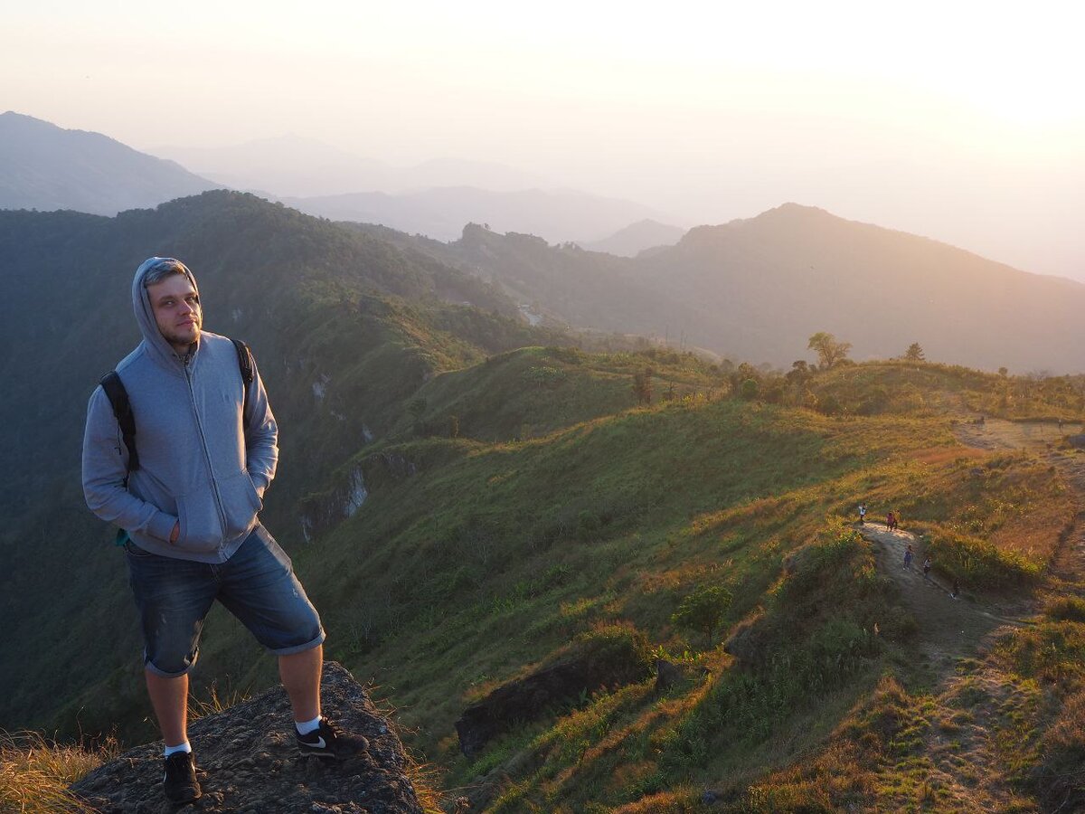 Горы на границе Таиланда и Лаоса