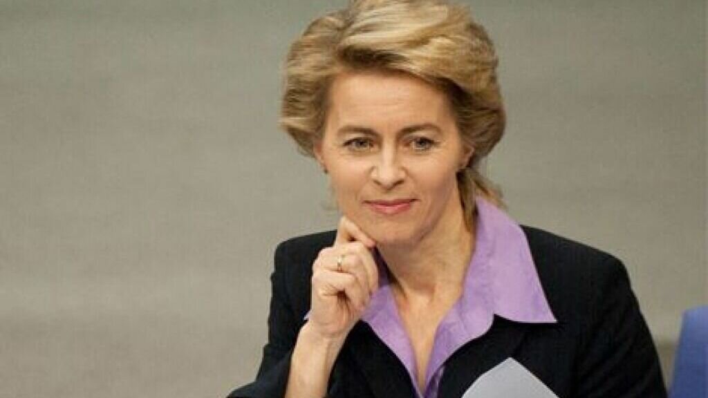     «Европа должна быть смелее в отношении Китая, который стал «более репрессивным внутри страны и более напористым за рубежом», - заявила глава Еврокомиссии (ЕК) Урсула фон дер Ляйен накануне визита в КНР. В Пекине это услышали и готовятся к жесткому разговору.