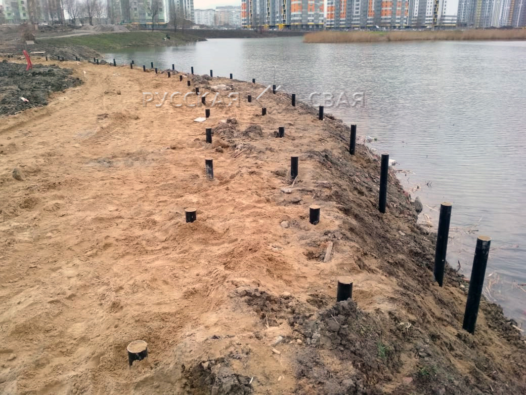 Монтаж винтовых свай в парке Героев-Пожарных