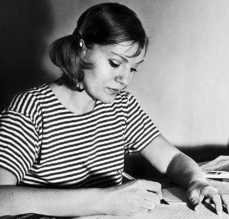 Анна работает над книгой воспоминаний (февраль 1969 г.)