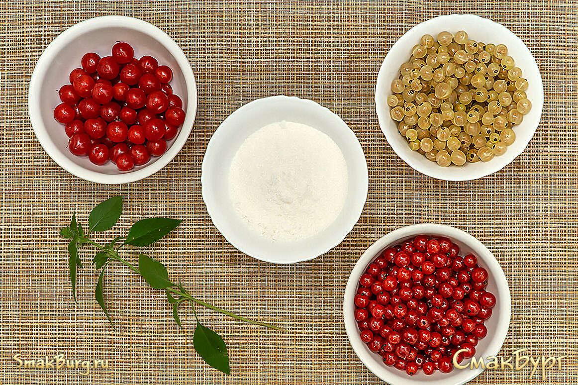 Простые сезонные ингредиенты для приготовления вкуснейшего ягодного напитка