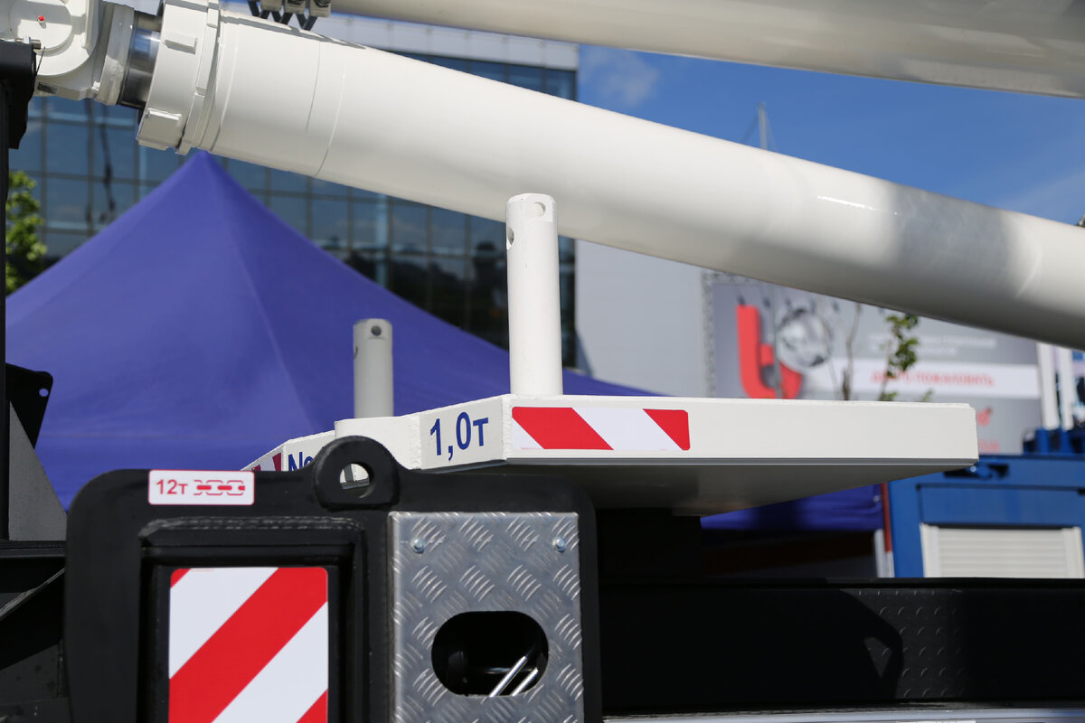 Перевозка противовеса массой 1 тонна в составе автокрана