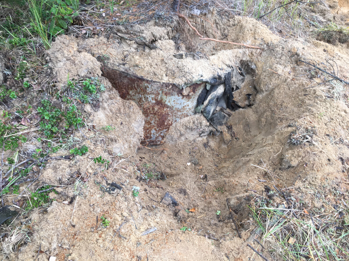 Начал выкапывать огромную трубу