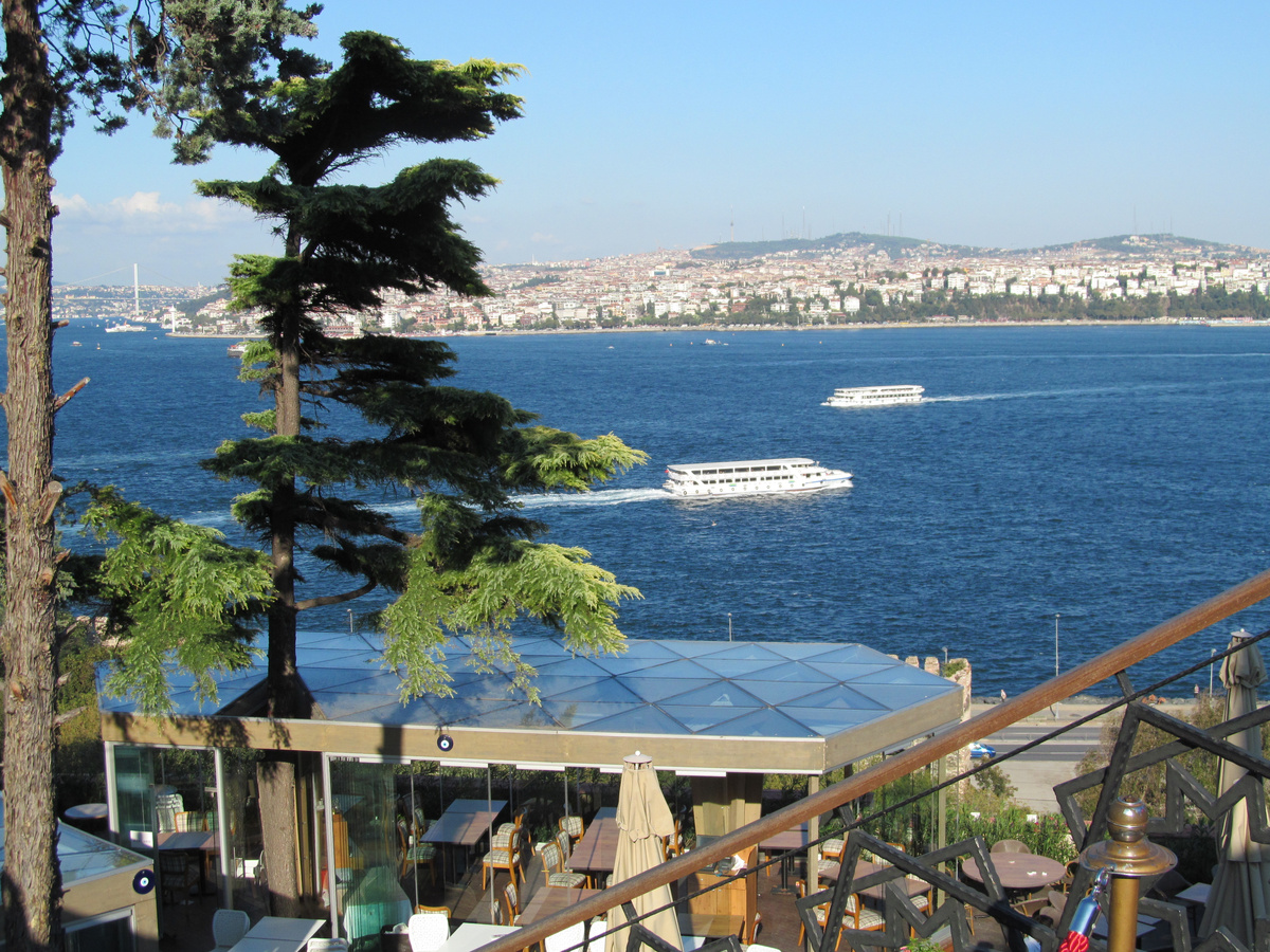 Стамбул не оставит вас равнодушным в любое время года