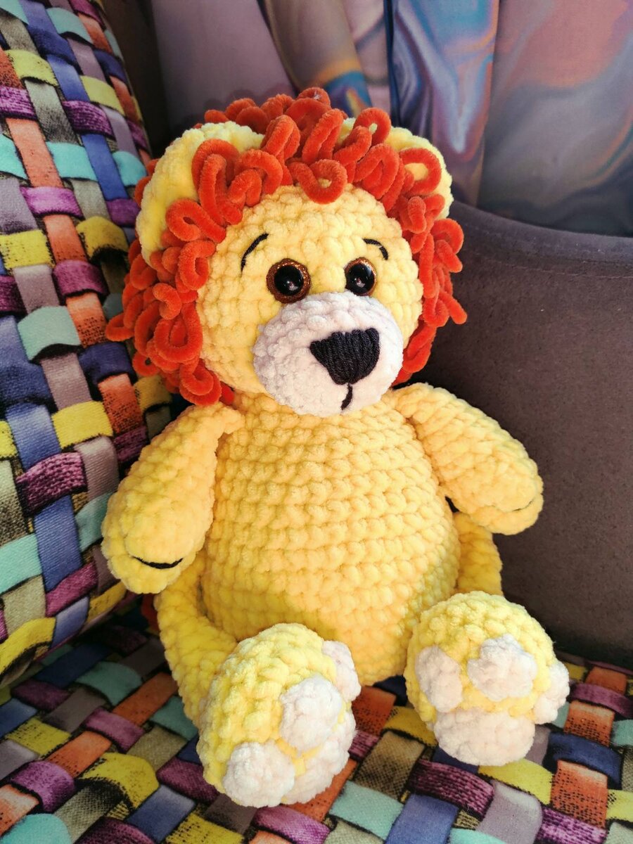 Милый и вечно удивленный львенок по мастер-классу didy_toys. 