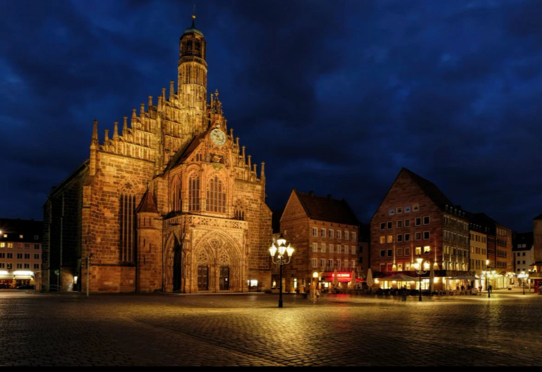 МАГИ В ОСНОВНОМ РАБОТАЮТ НОЧЬЮ.