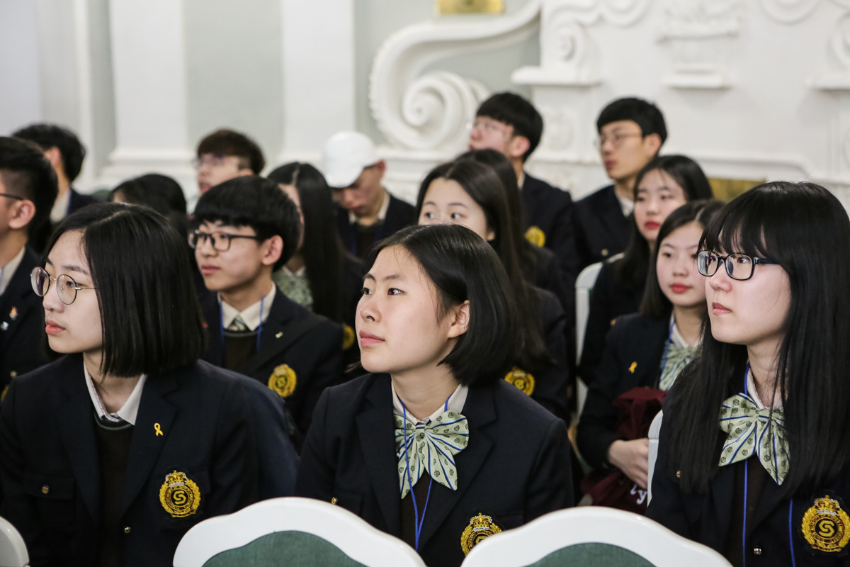 Классы в корейской школе