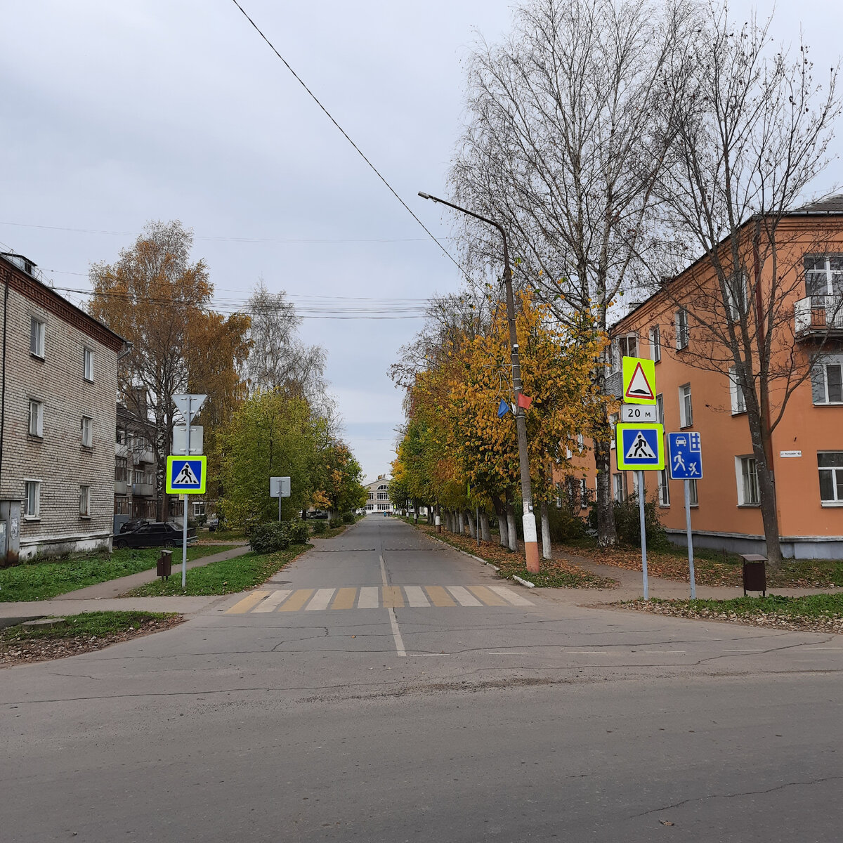 Осеннее путешествие в Рыбинск. Теплоход из Перебор в Юршино. | Илья | Дзен