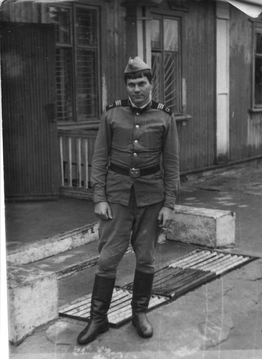 Фото Юрия К.  РСЗО 9П140 “Ураган