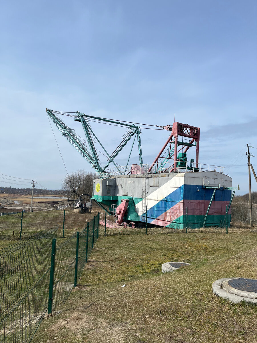 Бытует мнение, что вся Калининградская область стоит на огромном пласте с янтарем.