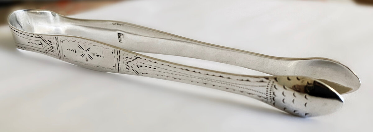 Щипцы для сахара из моей коллекции. 18 век, по клейму 1790-93 год. Англия, Лондон. Стерлинговое серебро 925 пробы. 