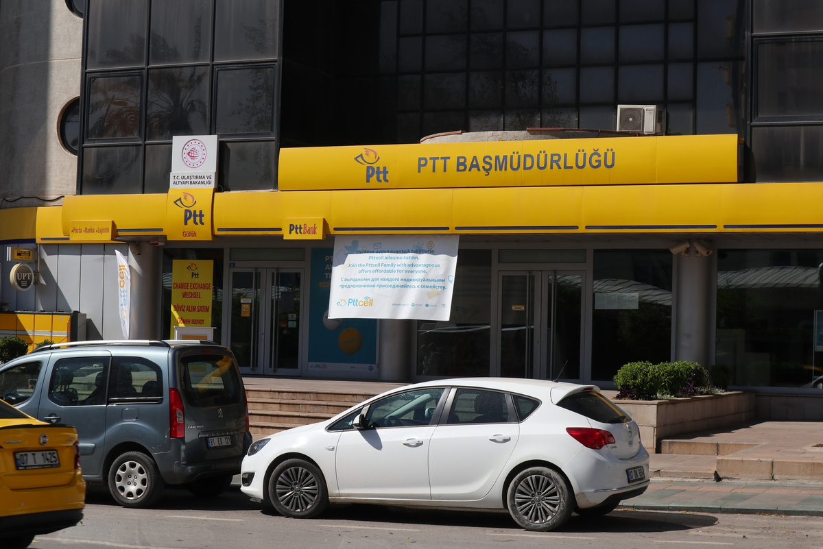 Как расплачиваться за границей в наши дни, когда карты не работают, а доллары не купить? Рассказываю на примере Турции