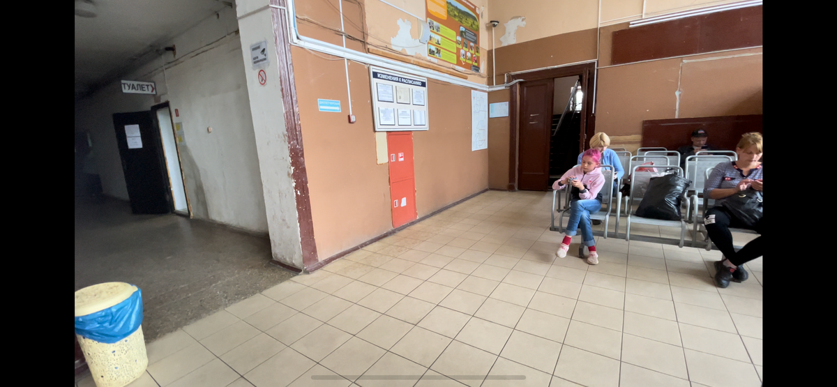 Наверное и до него дойдёт очередь реставрироваться. Не плачь, автовокзальчик!