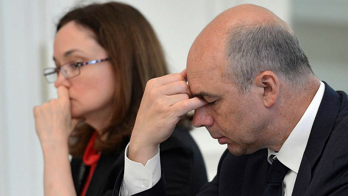 Как Минфин и Центробанк РФ привели страну к первому за 104 года «дефолту»