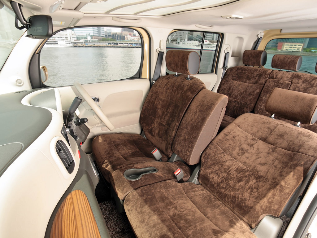 nissan cube салон