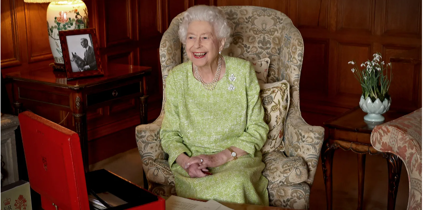 Королева Елизавета II