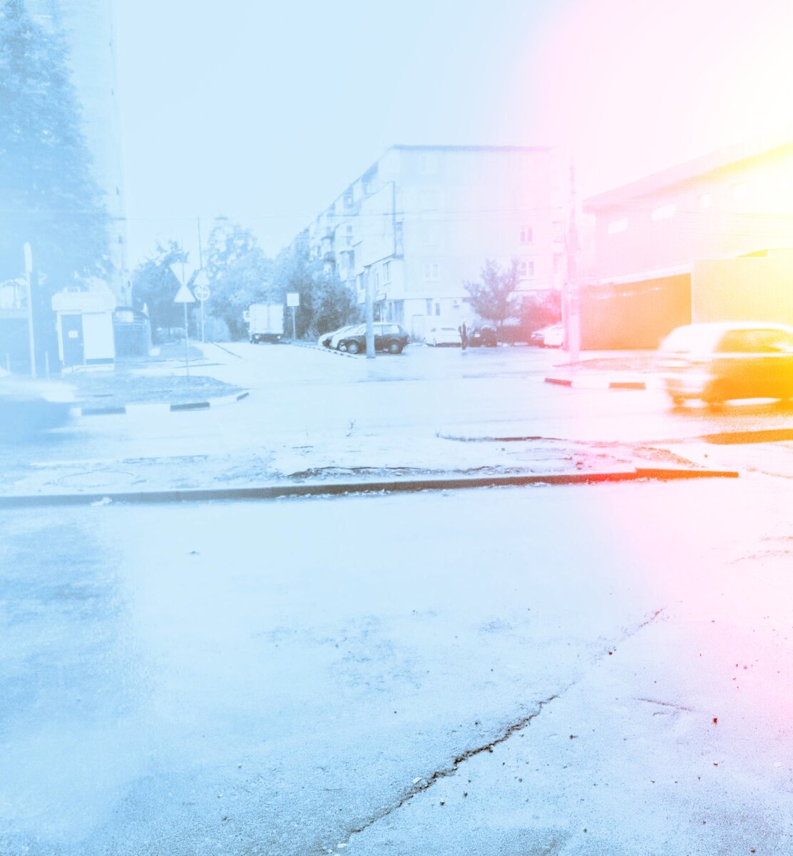 На фото именно этот перекресток .Магазин ,,Автозапчасти ,, справа, не в кадре.  Фон я изменила ,чтобы создать атмосферу ,отличающуюся от реальной .