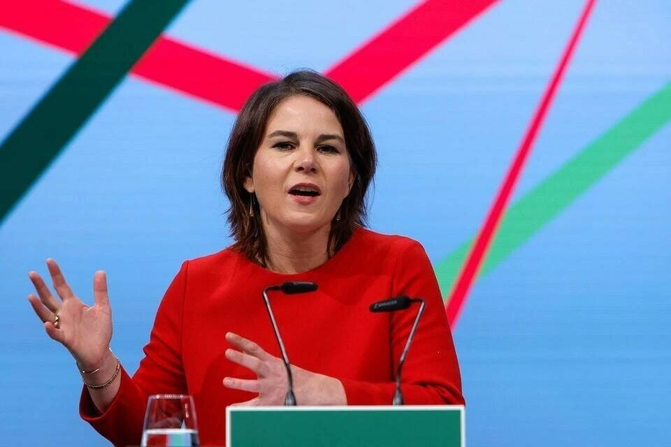     Глава МИД Германии Бербок считает, что Европе нужна «безопасность от России»  REUTERS