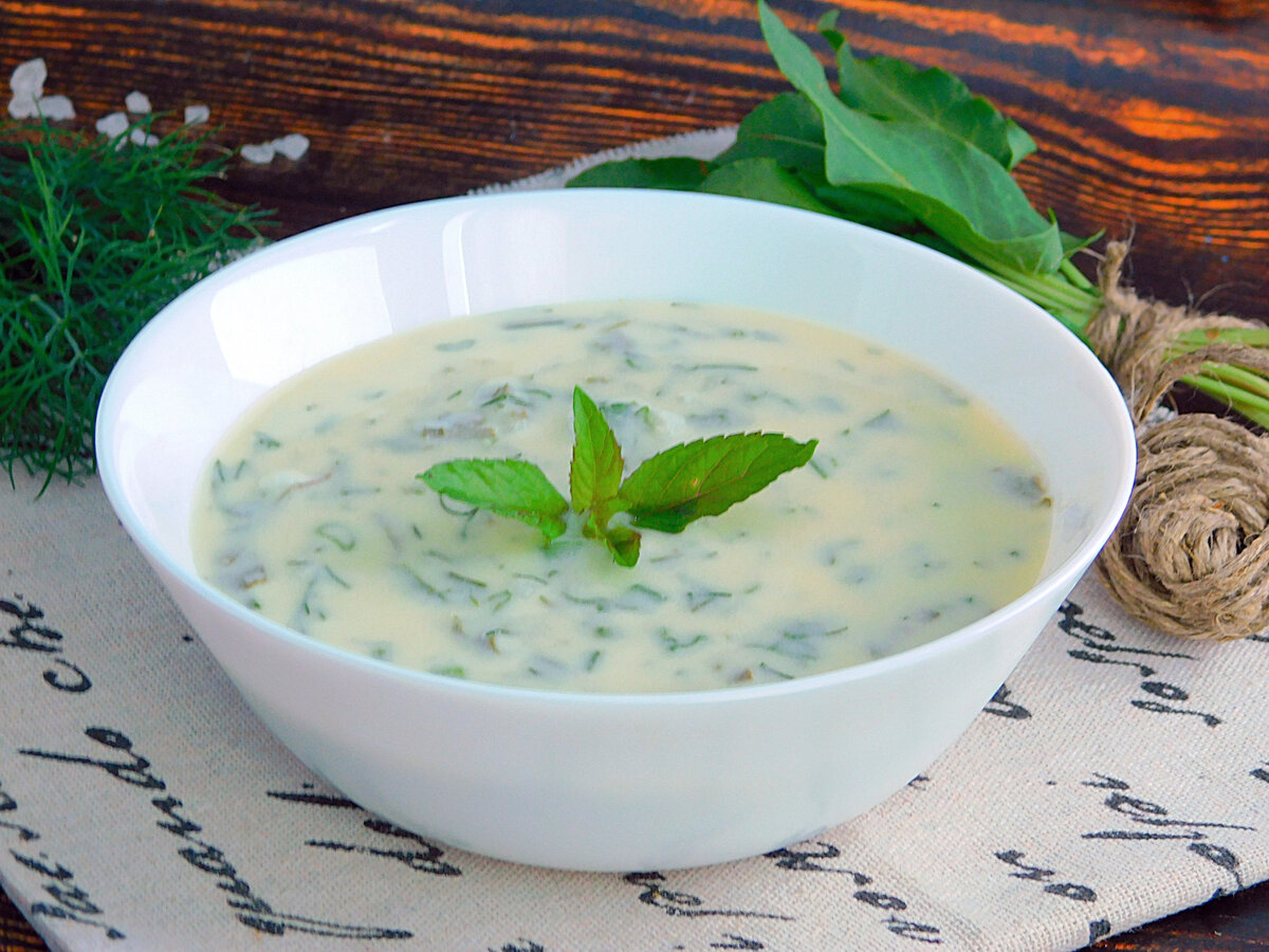 Легкий суп «Довга» – вкусное кисломолочное блюдо по-азербайджански