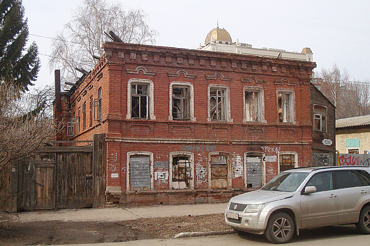 Самара, ул. Садовая, 128 за несколько месяцев до сноса. Фото: автор