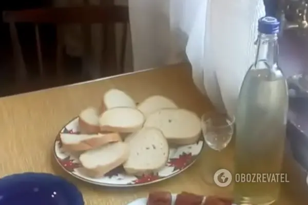 Переливаем настойку в бутылку, ставим в холодильник и ждем, пока выпадет осадок