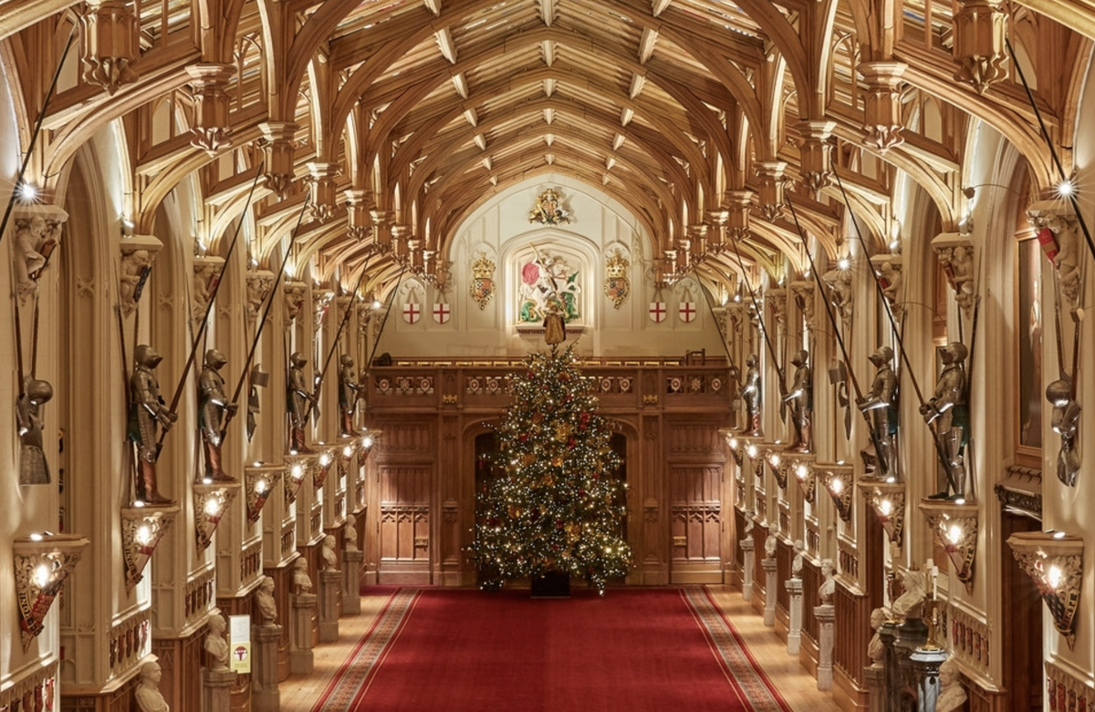 Норвежская ель в Георгиевском зале Виндзорского замка