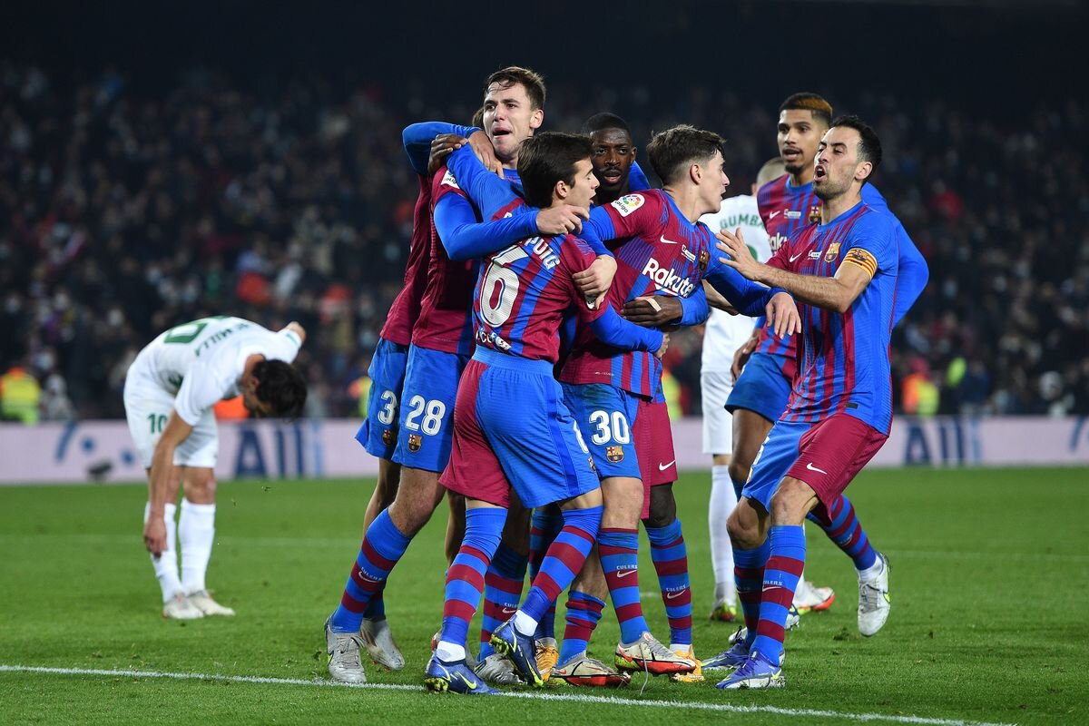 Барса орион. «Барселона» Football Club 2022. Барселона Эльче. Барселона Бавария 2022. Барселона 2022 команда Камп ноу