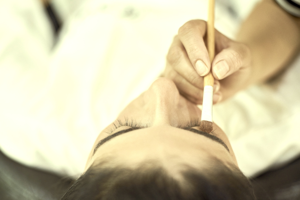 Брови наше лицо.