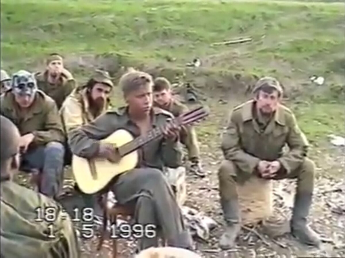 Армейские песни про чечню под гитару слушать