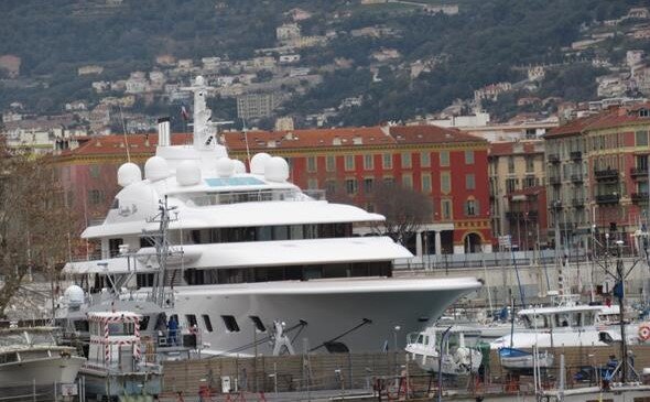 Яхта Quantum Blue (Фото: Monte Carlo News) 