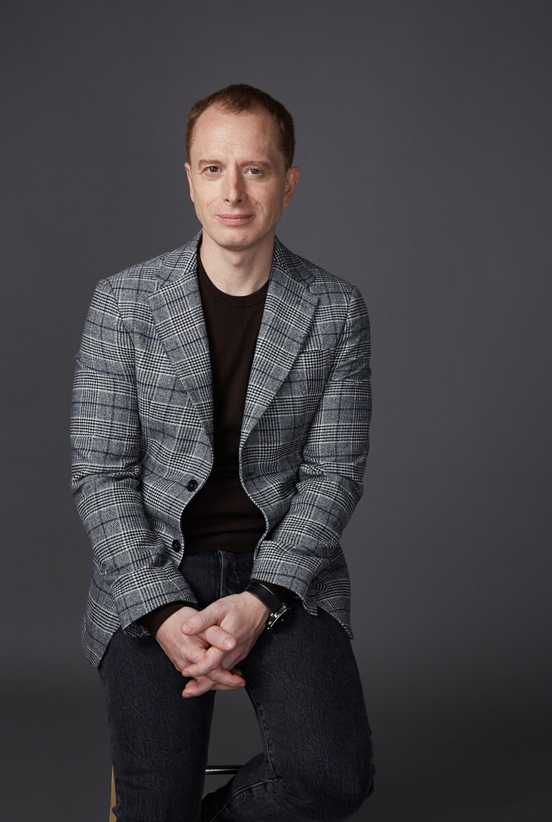 Арсен Рябуха больше 20 лет тренирует бизнес и спортивные команды. Он личный наставник и коуч олимпийских чемпионов, ведущий и бизнес-тренер проекта «Бизнес на взлет» на РБК.