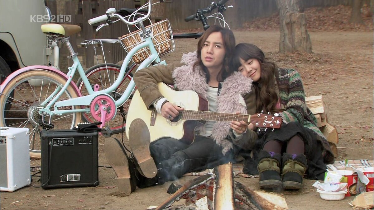 Не ночевала дома песня. Фансаб группы. Не ночует дома. Mary stayed out дорама. Чан гын сок.