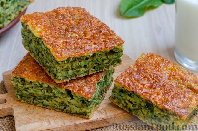 кефир, яйца, мука, сода, сыр твёрдый, шпинат, щавель, лук зелёный, зелень укропа, соль, перец чёрный молотый