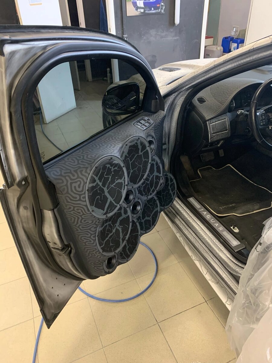 Как думаете будет громко? 