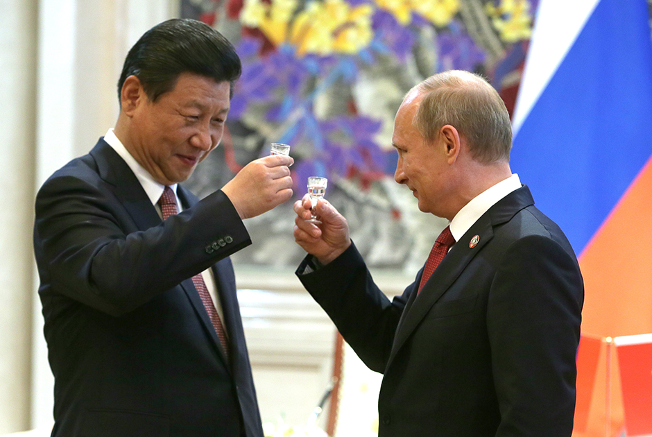 Дружба, конкуренция, борьба, противостояние - по-моему это синонимы