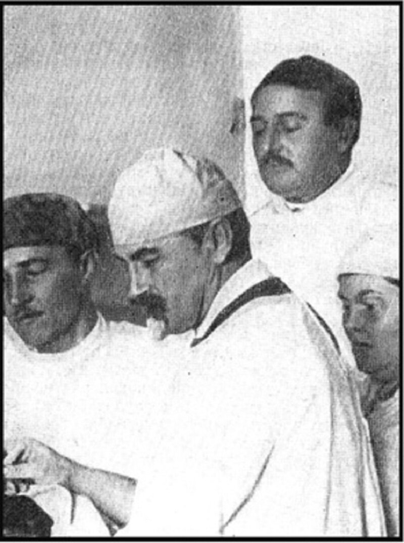 С_ассистентами_А_Бакулевым,_Н_Краузе,_Н_Алмазовой, Фото из открытых источников 