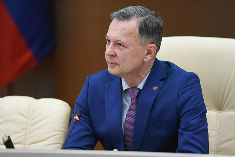 Марат Сафиуллин заявил, что «бесконтактный» режим АУСН, который будет реализован в мобильном приложении «Мой налог», предположительно, станет очень востребован. Фото: prav.tatarstan.ru