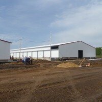 Полный агрокомплекс, включающий размещение ангаров, погребов, технологических линий, складов и др.;