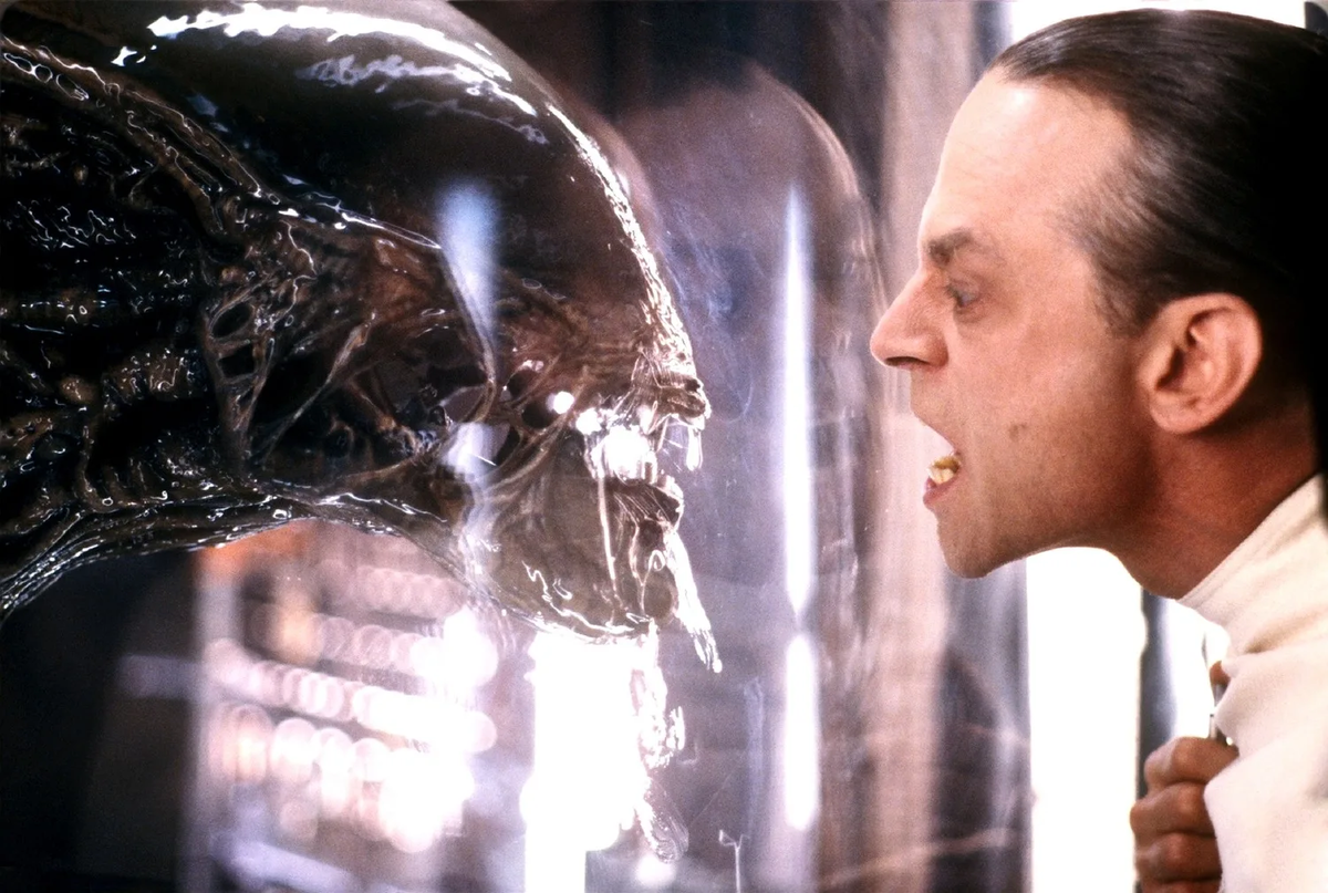 Чужой в первых частях.