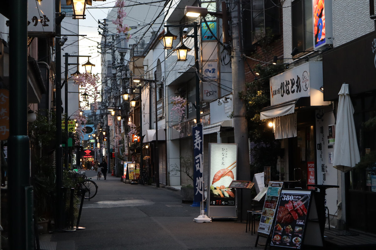 Улица в Токио.