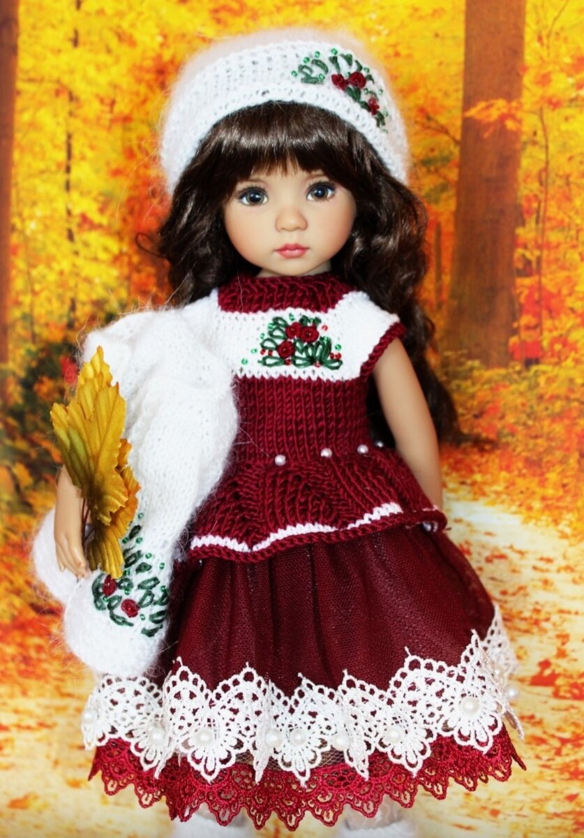 Куколка Little Darling в осеннем наряде