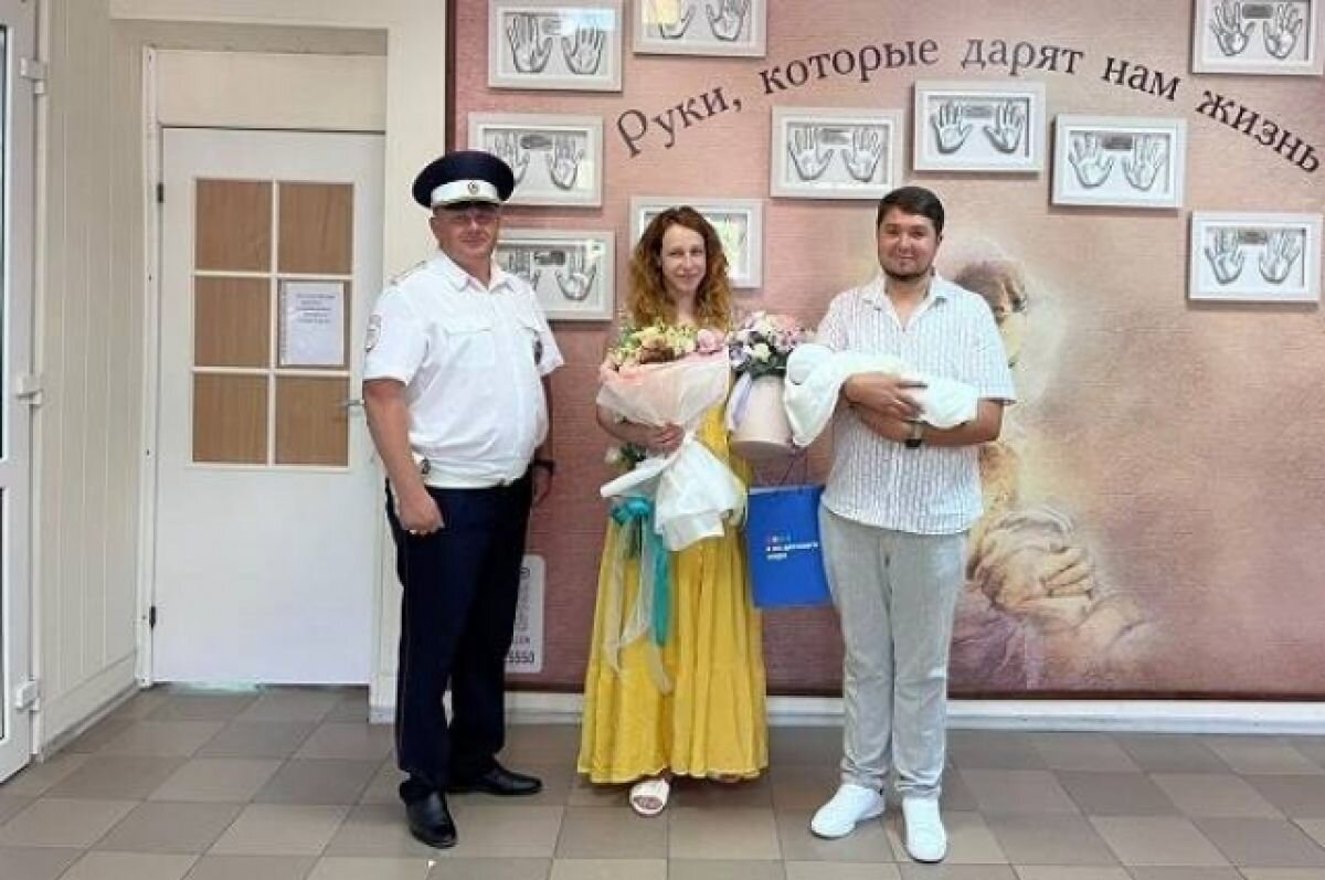    В пробке в Кабардинке у пассажирки «Ауди» начались роды